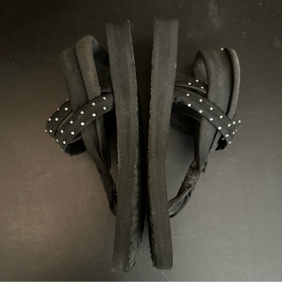 Skechers Women's Size 8 Yoga Foam Flip Flops Black Thong Ankle Strap Sandals - Picture 9 of 11